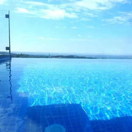 Villa Fantastic House Touching The Sky