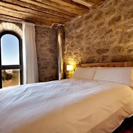 Fantastic House Touching The Sky Vila Tiurana